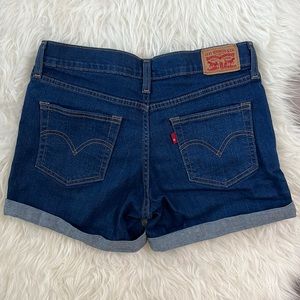 Levi’s Cuffed Stretch Denim Shorts Size 28